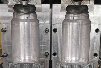 تصميم وعمل القوالب البلاستيكية